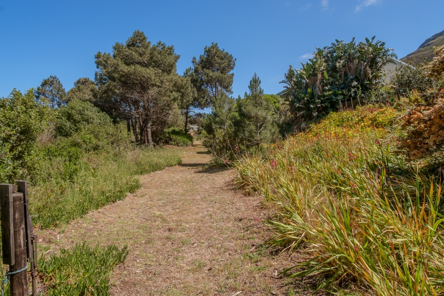 6 Bedroom Property for Sale in San Michel Western Cape